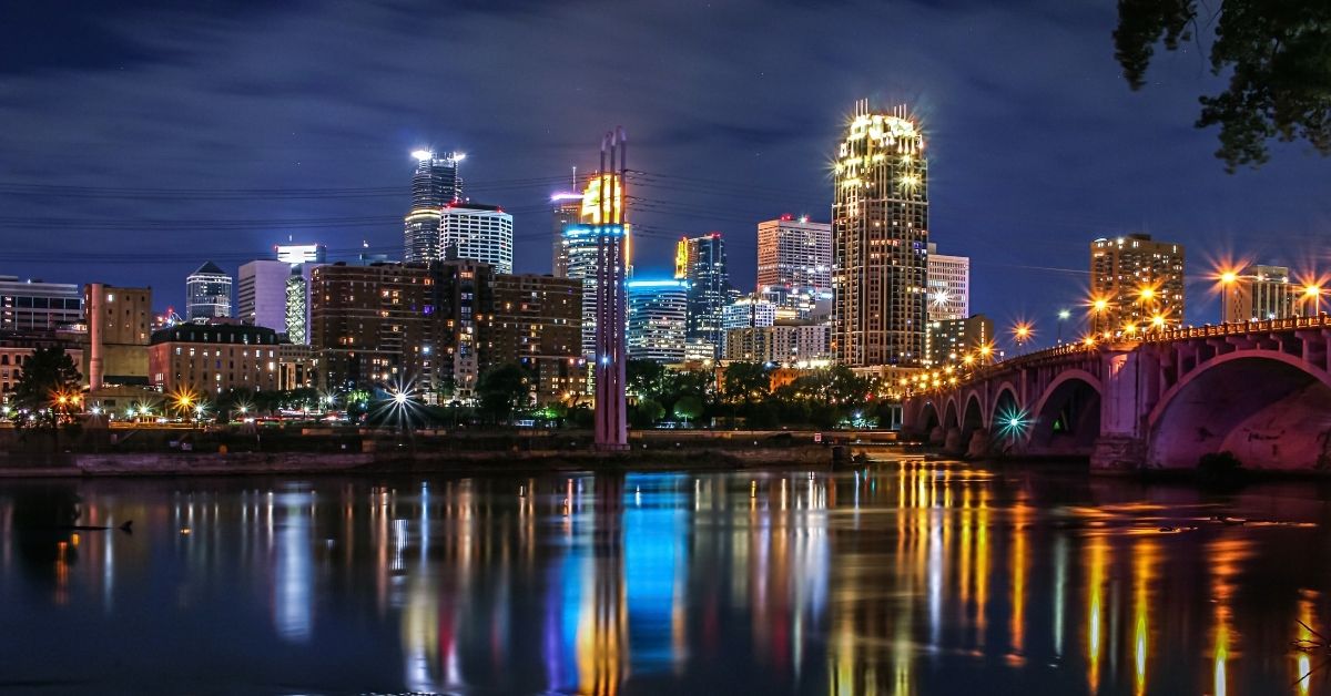DT Minneapolis and the Mississippi long exposure